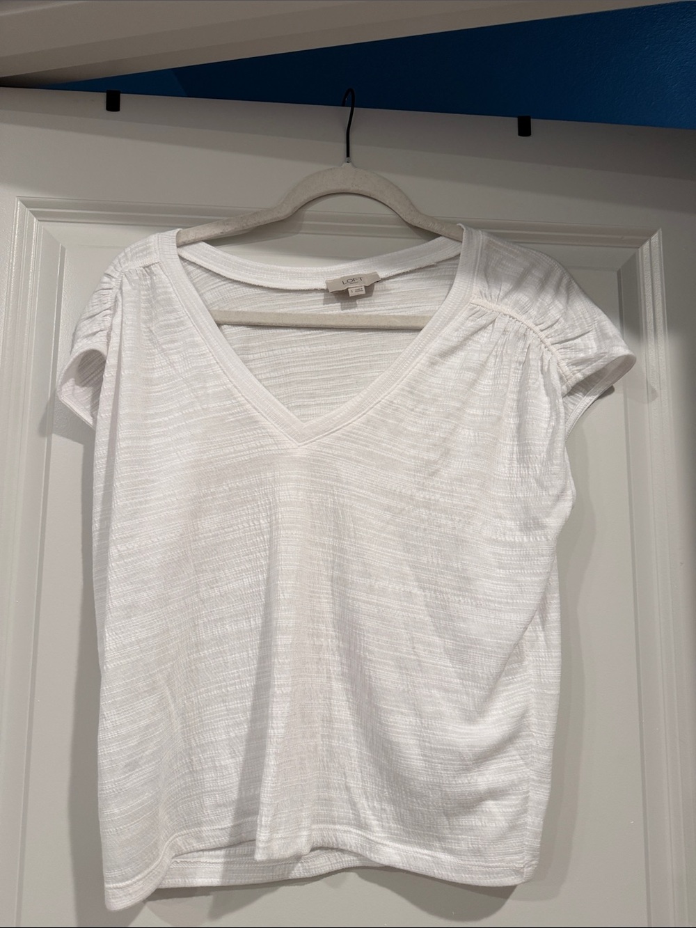 LOFT V-Neck White Women's Top